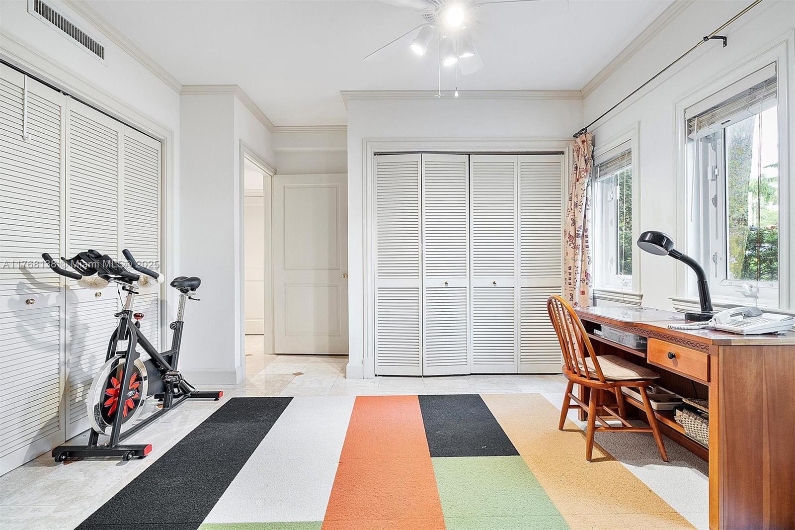 BAYSHORE VILLAS - Residential