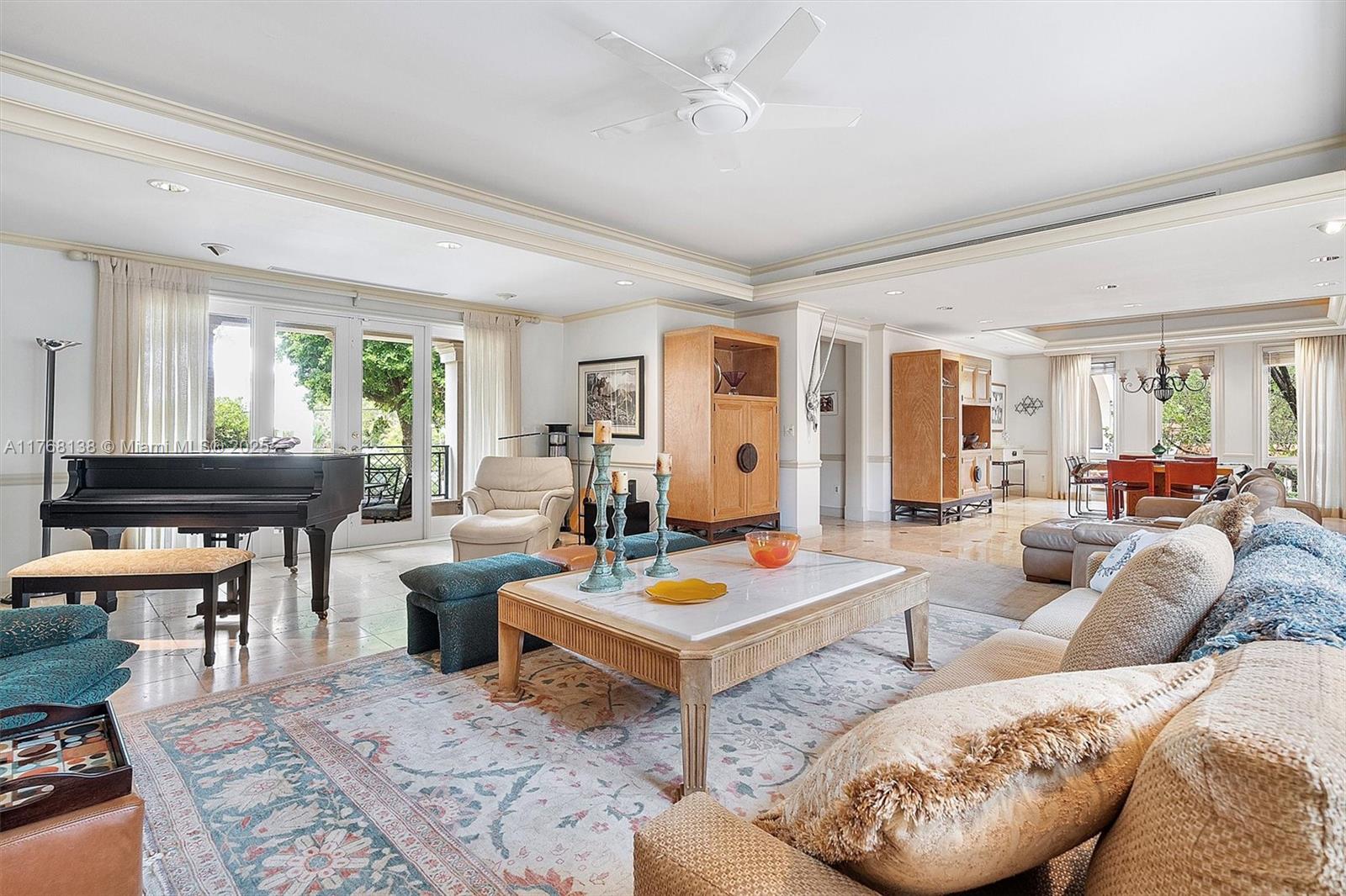 BAYSHORE VILLAS - Residential