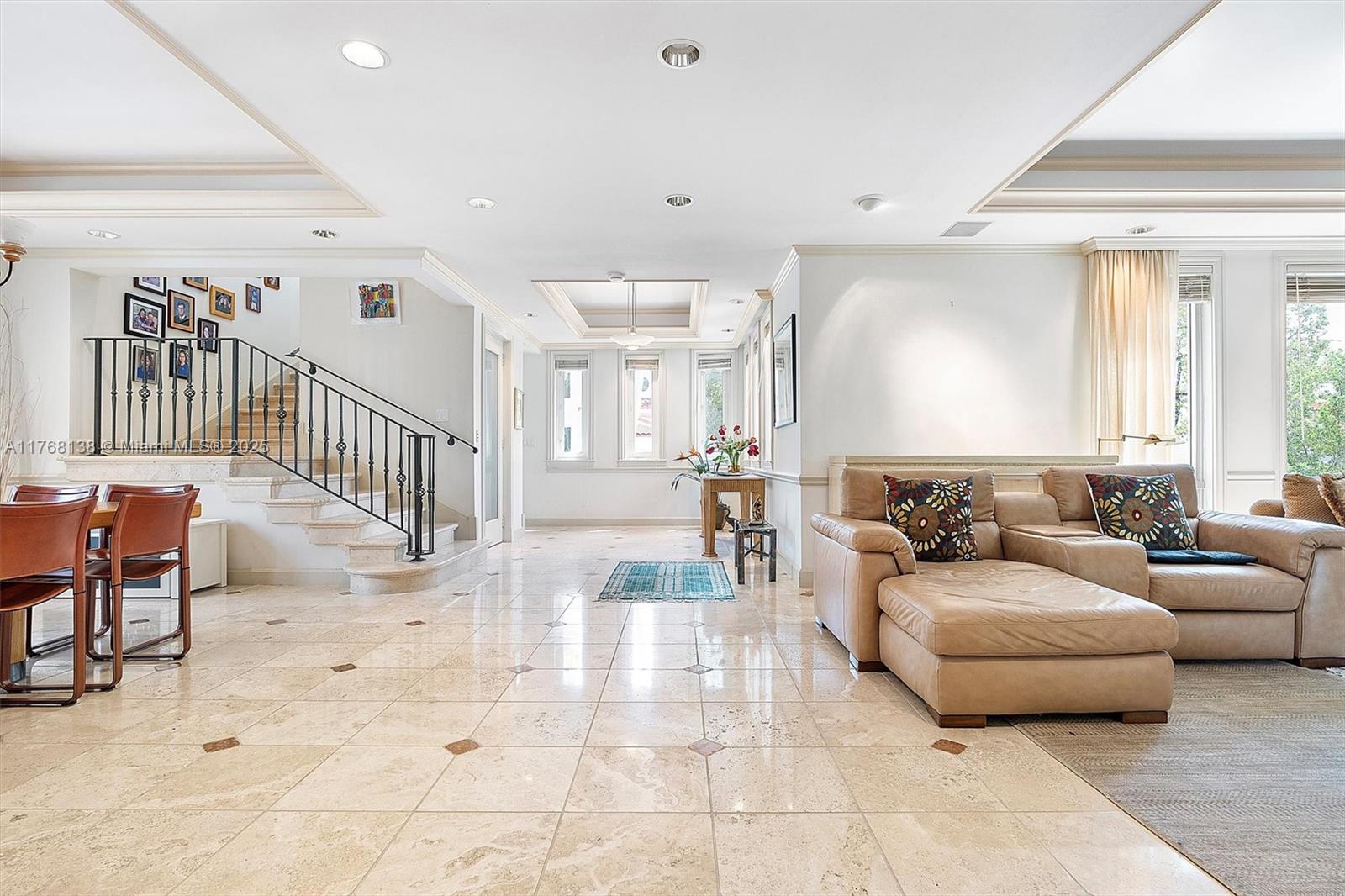 BAYSHORE VILLAS - Residential