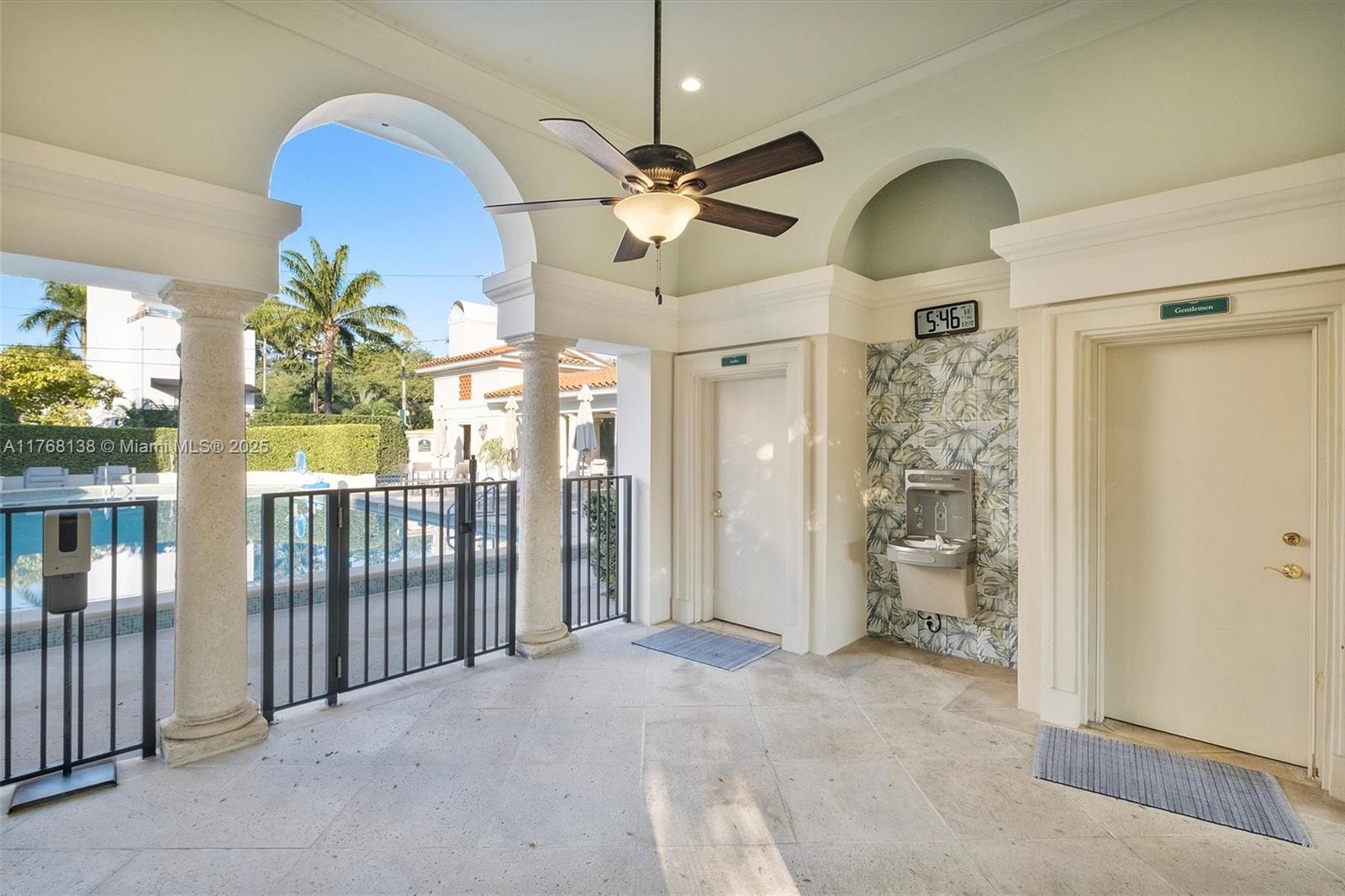 BAYSHORE VILLAS - Residential