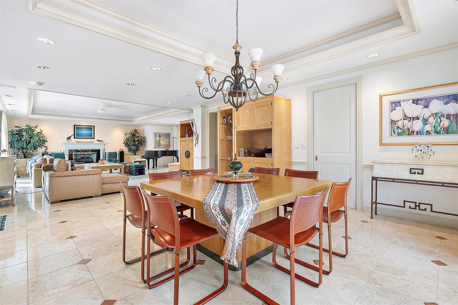 BAYSHORE VILLAS - Residential