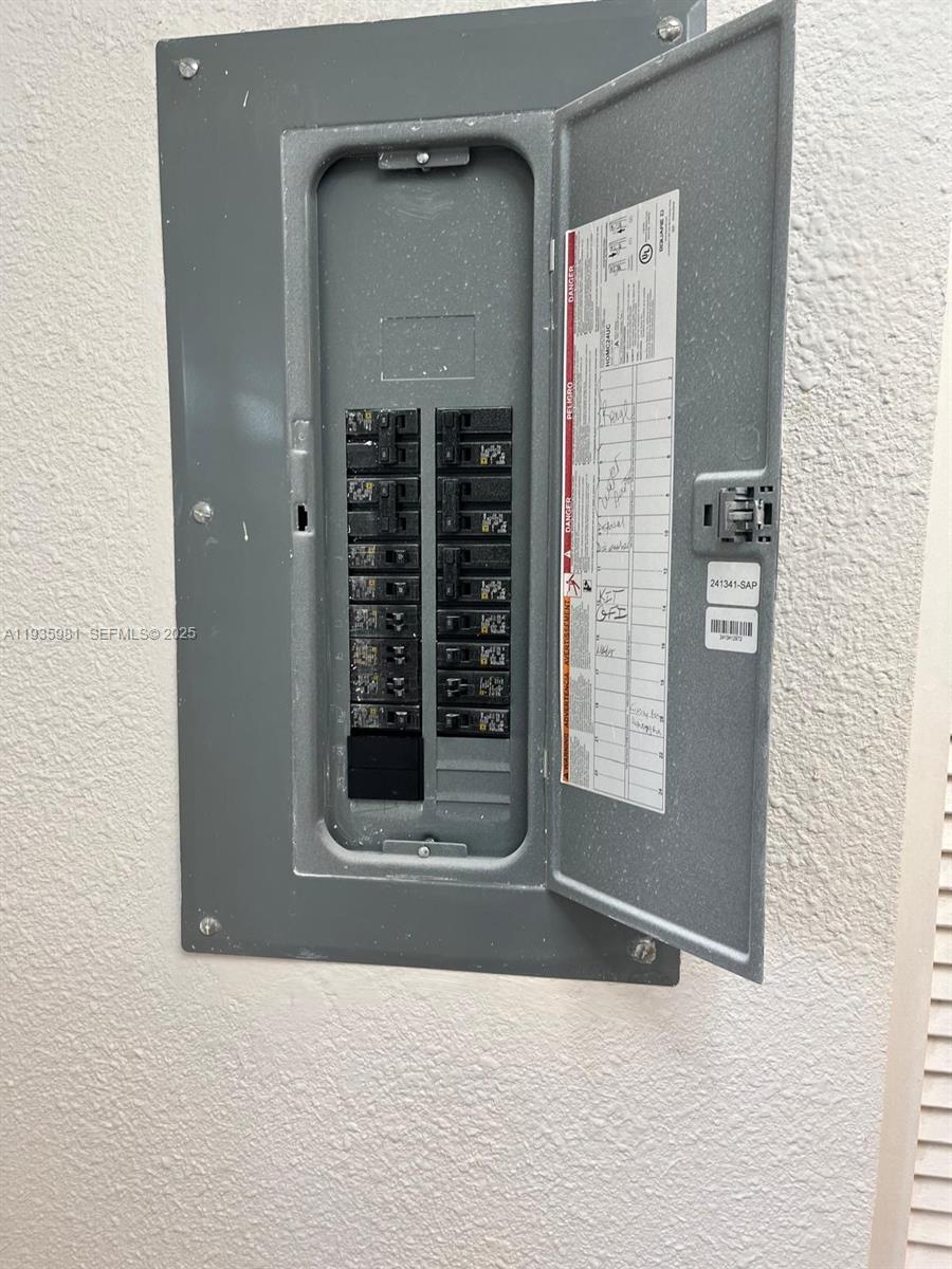 Fidlers Green PH 01 - Residential