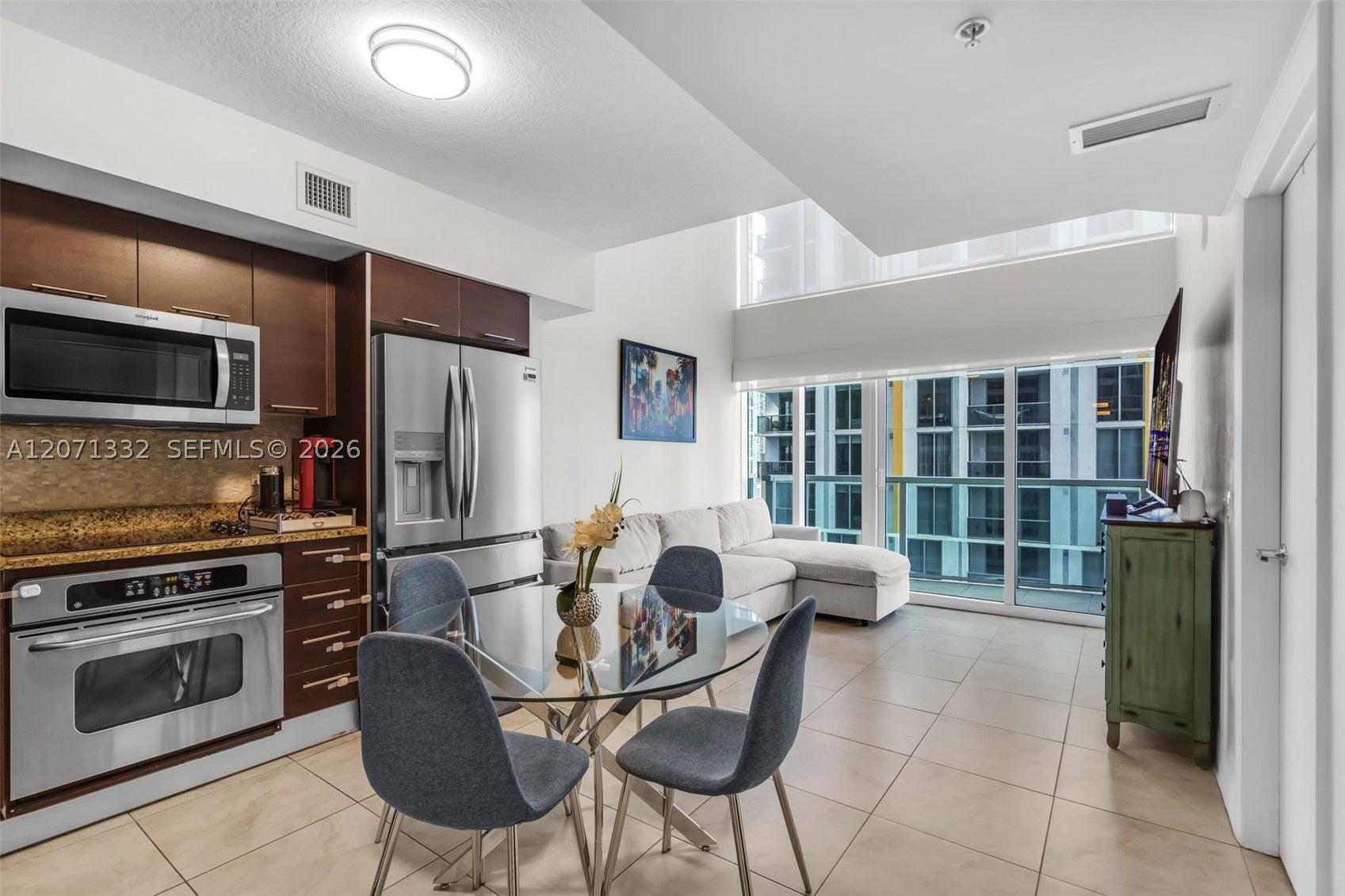 41 SE 5th St 908