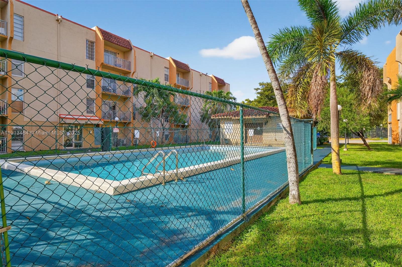 SUNSET VILLAS PHASE II CO - Residential