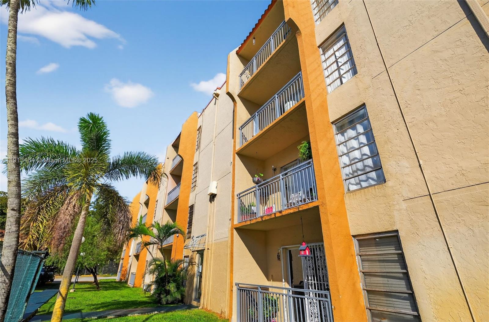 SUNSET VILLAS PHASE II CO - Residential