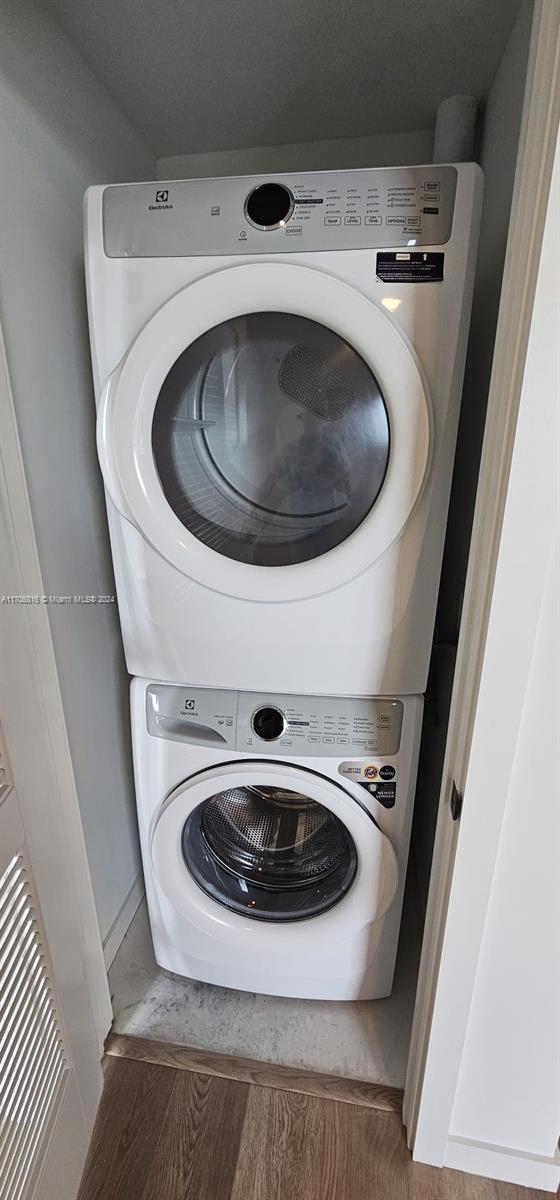 FT LAUDERDALE B-40 - Residential Lease