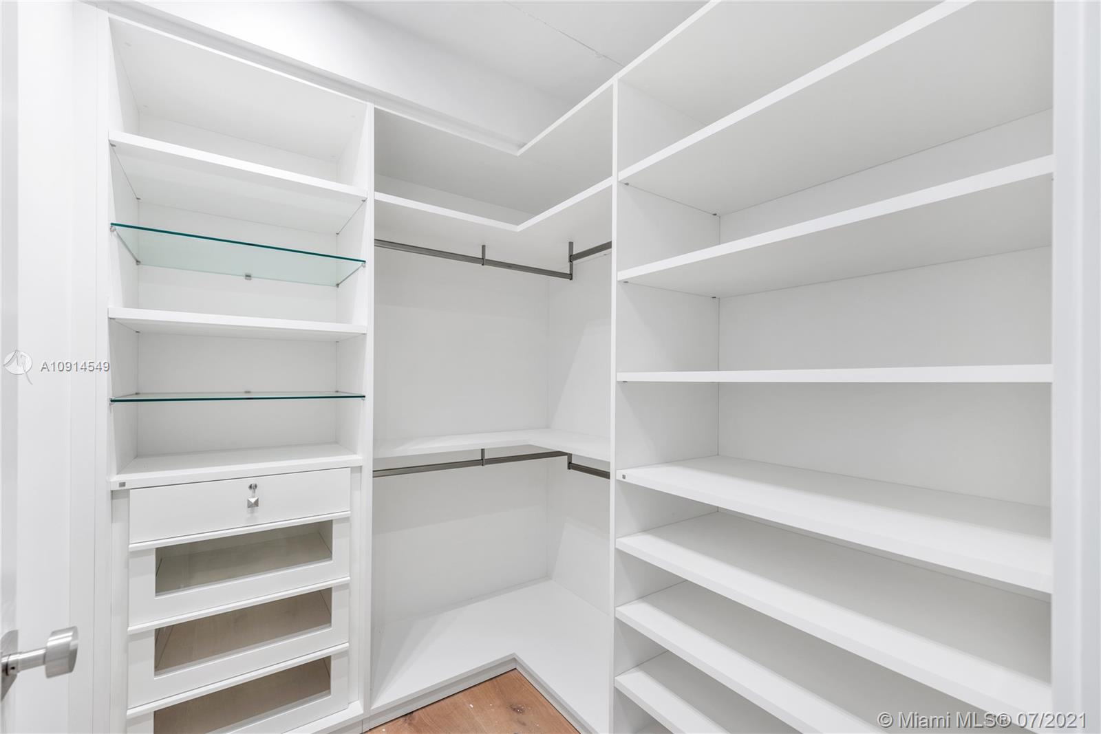 CLEVELAND PARK - Residential