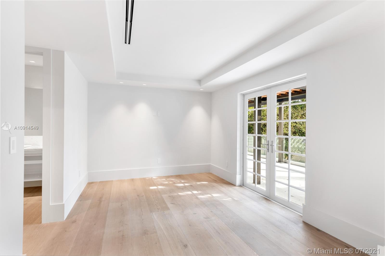 CLEVELAND PARK - Residential