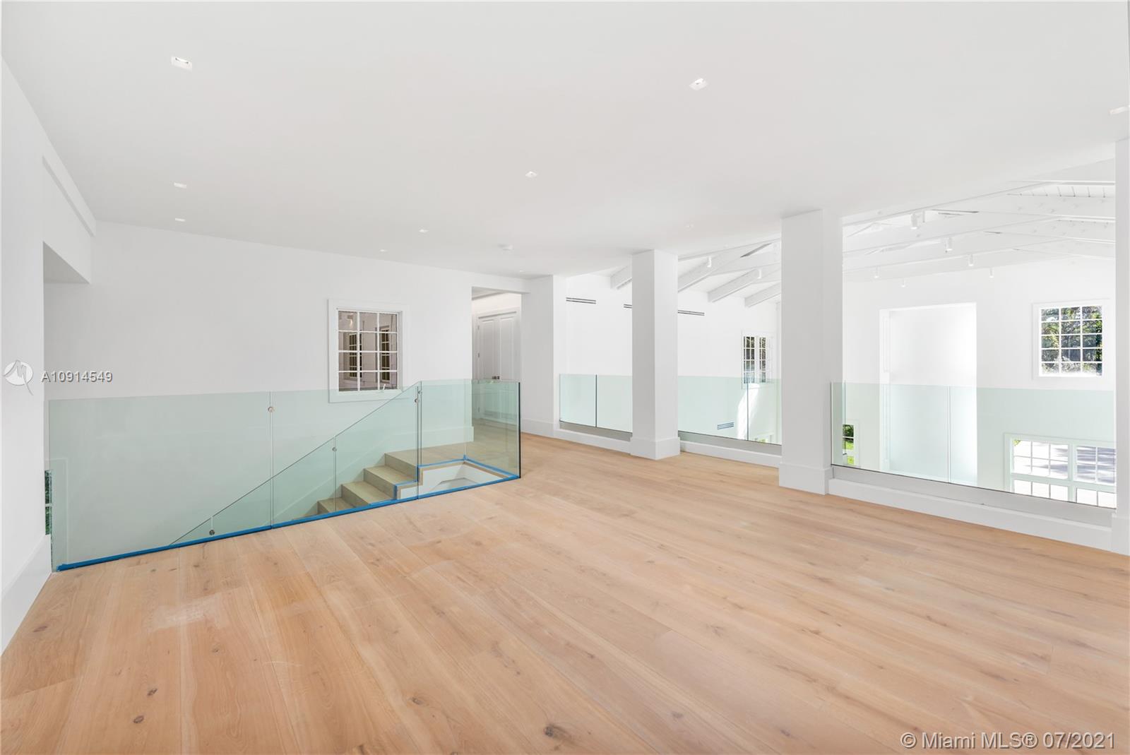 CLEVELAND PARK - Residential