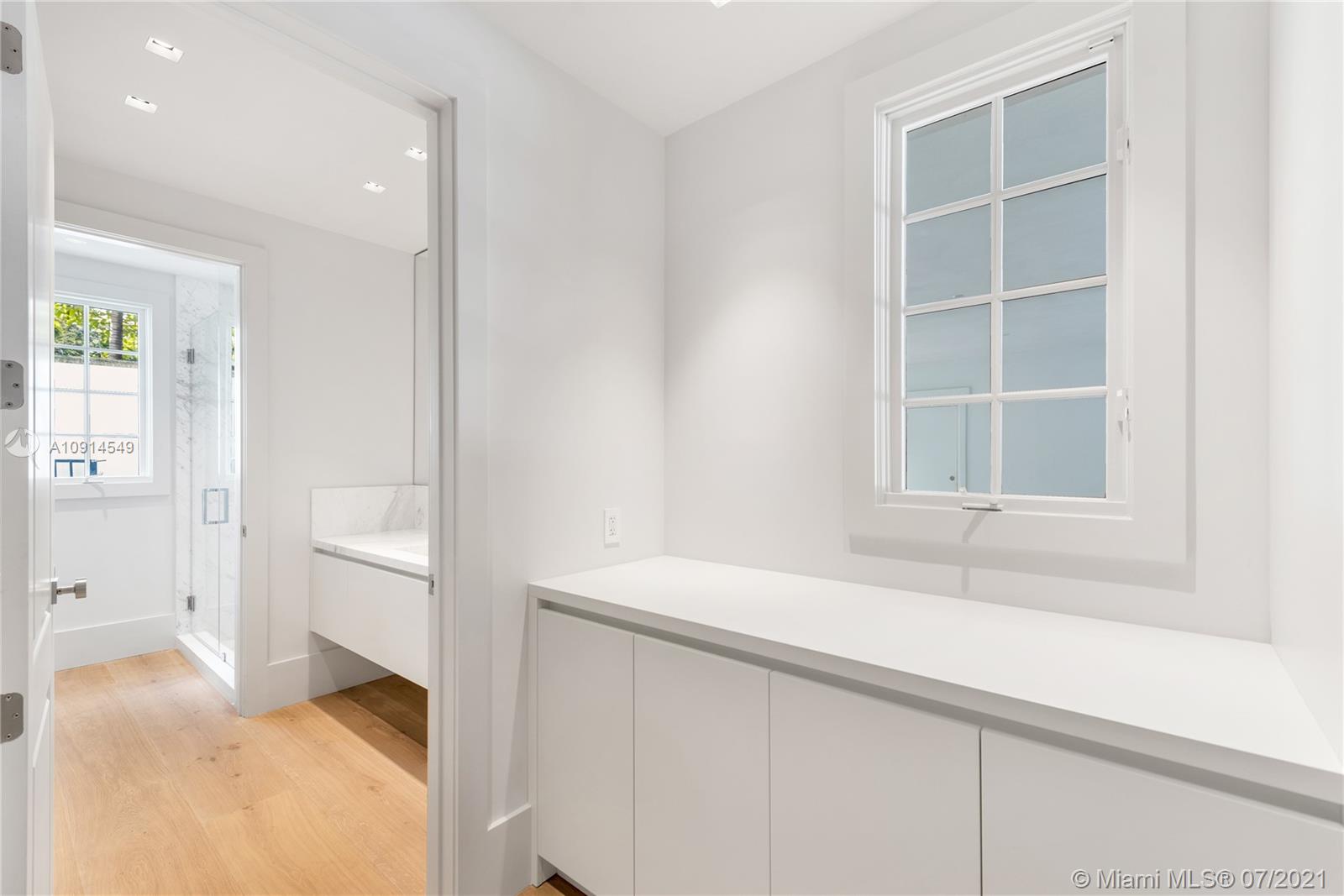 CLEVELAND PARK - Residential