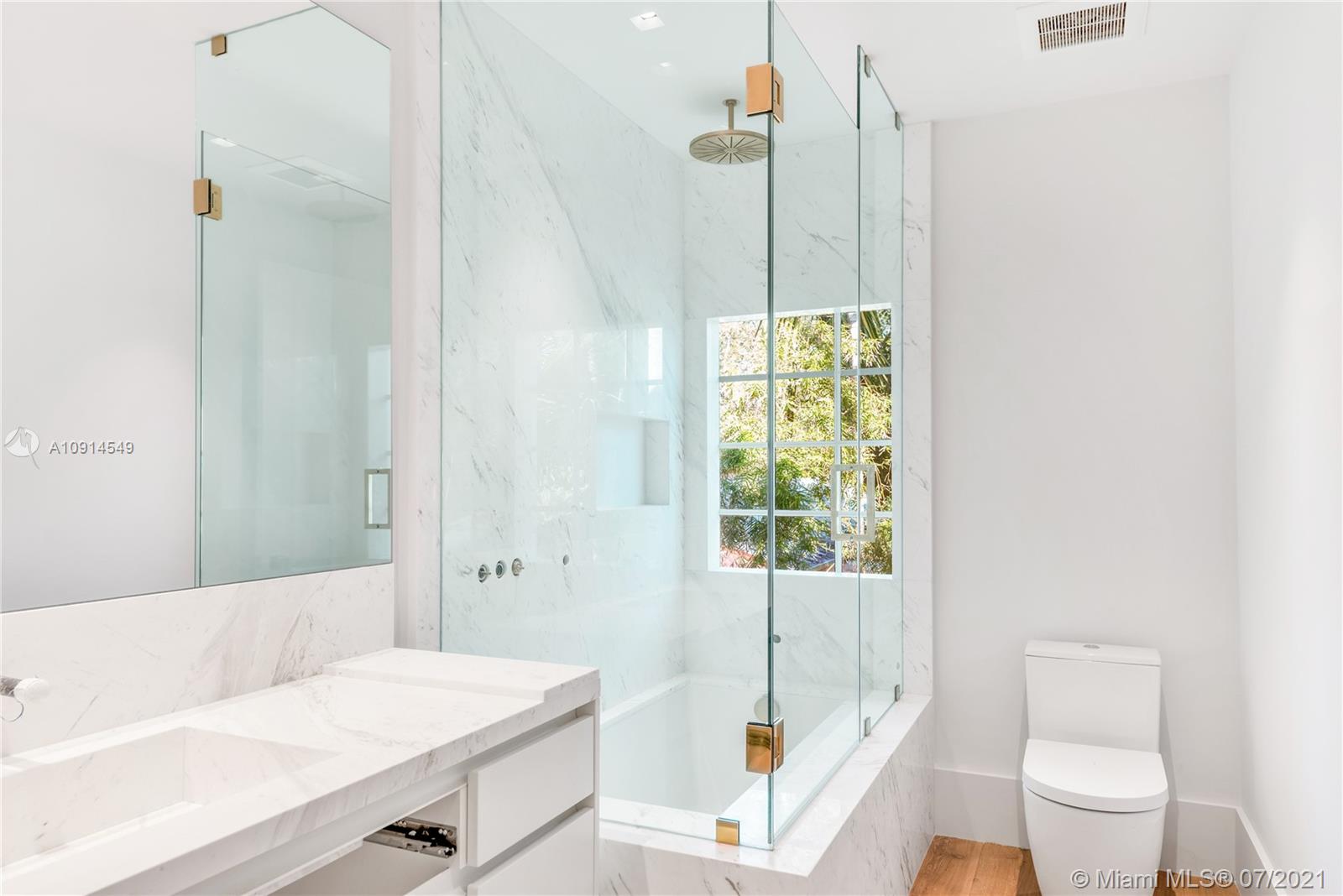 CLEVELAND PARK - Residential