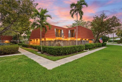 752 NW 98th Way Plantation FL 33324