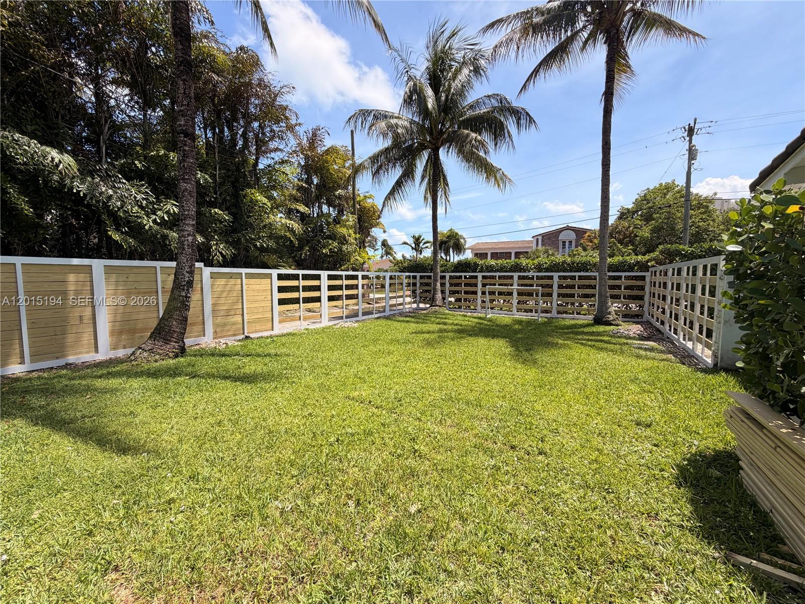 SAN SOUCI ESTATES - Residential Lease