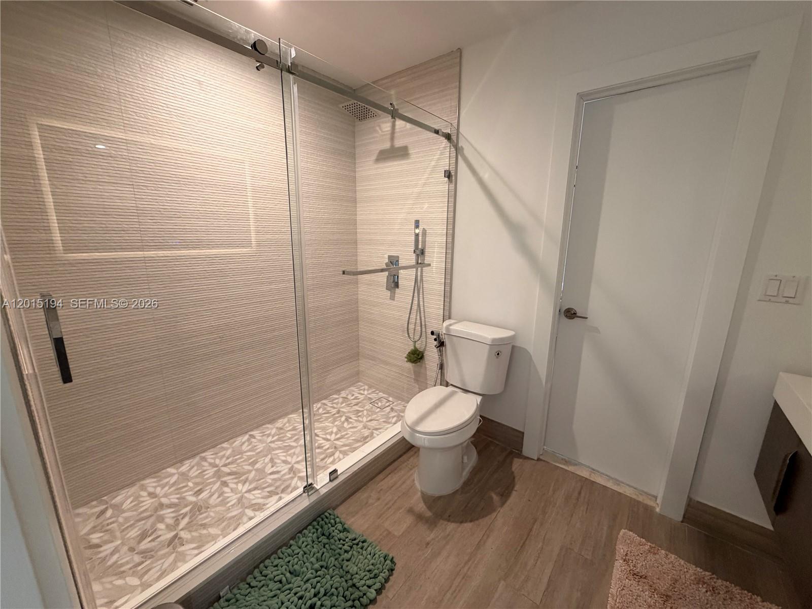 SAN SOUCI ESTATES - Residential Lease