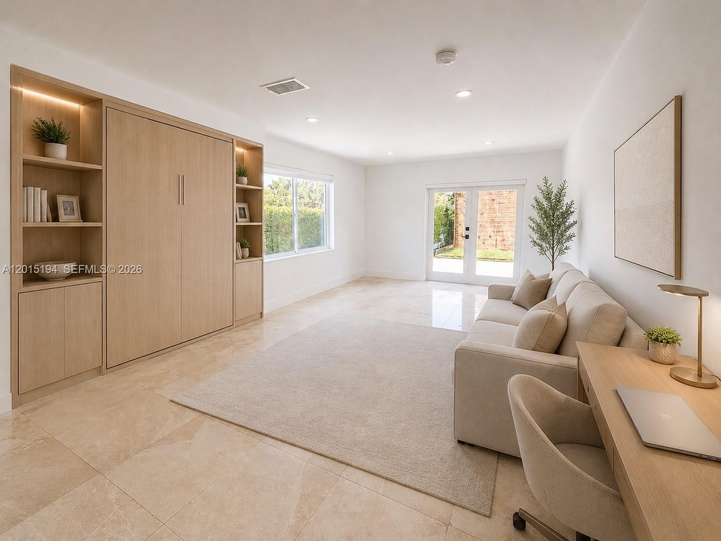 SAN SOUCI ESTATES - Residential Lease