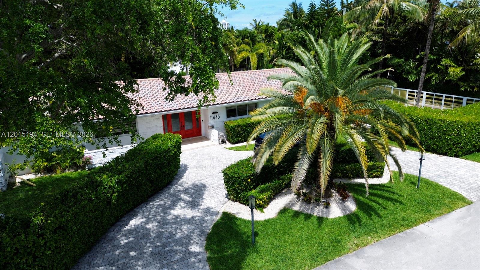 SAN SOUCI ESTATES - Residential Lease