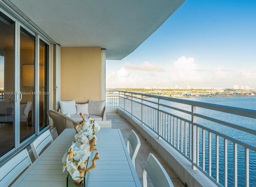 Amazing Three bedroom unit, best floor plan at Brickell Key for 3bed 3.5 bathrooms, bay views from every angle of this unit, open kitchen to enjoy the views, ample closets, each bedroom has her bathroom, guess bathroom 2,500 sq. ft, This building has all the amenities Gym, jacuzzi pool, party room, tennis court, racquetball court, business center, children play room, sauna and steam, complimentary valet and concierge.
Just steps from Brickell and Brickell City Centre.