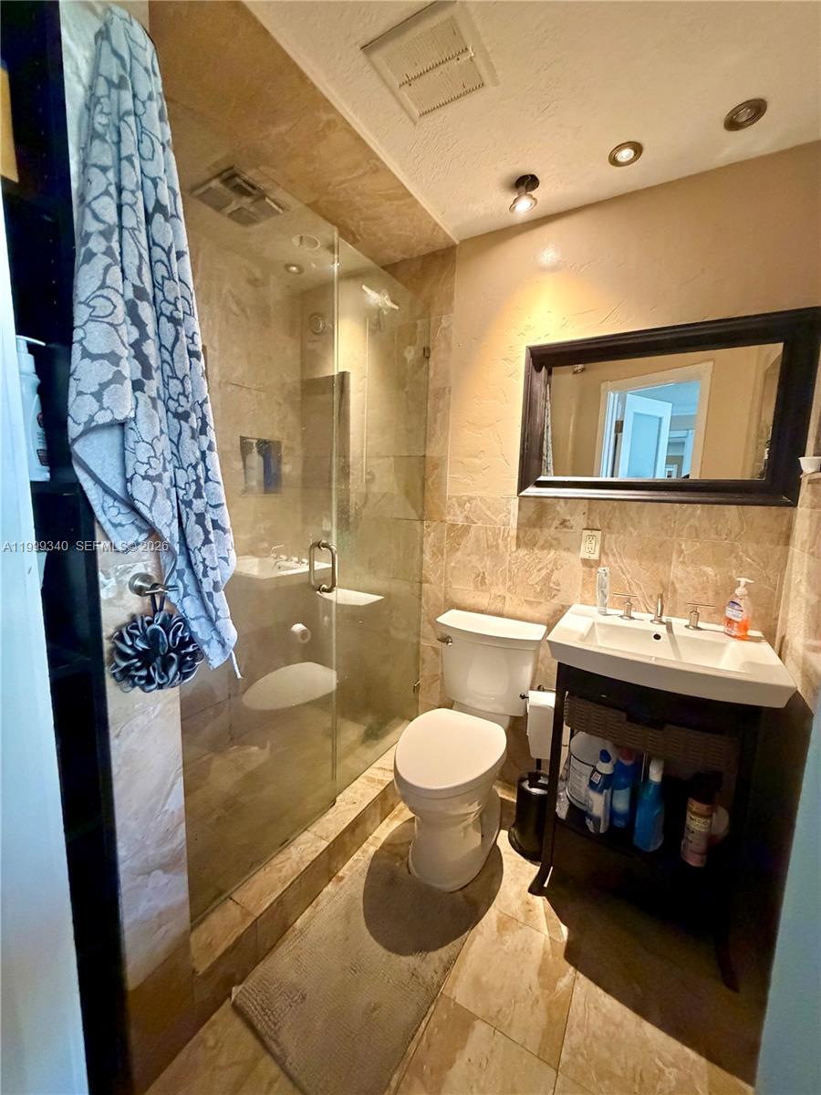 RIVERLANE HOMESITES 1ST A - Residential