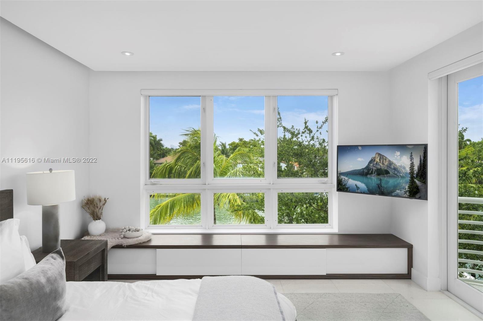 AQUA AT ALLISON ISLAND - Residential