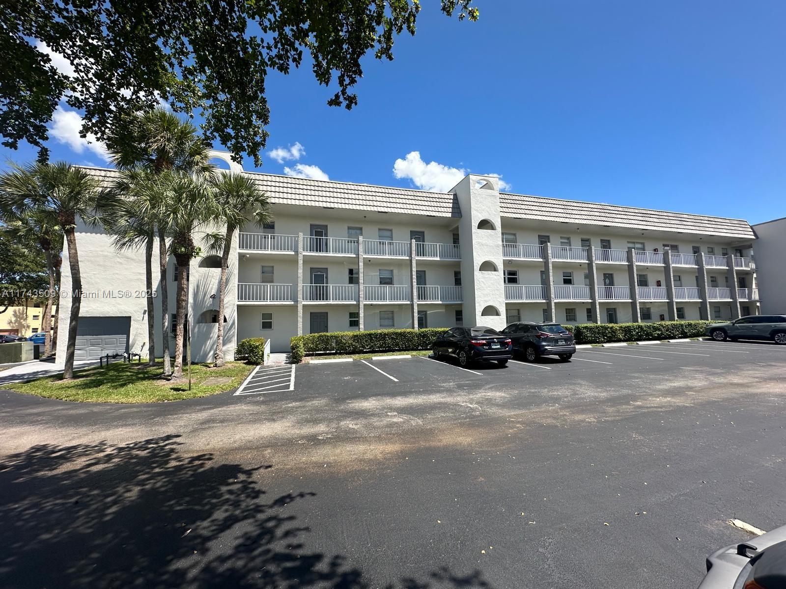8450 Sunrise Lakes Blvd 107