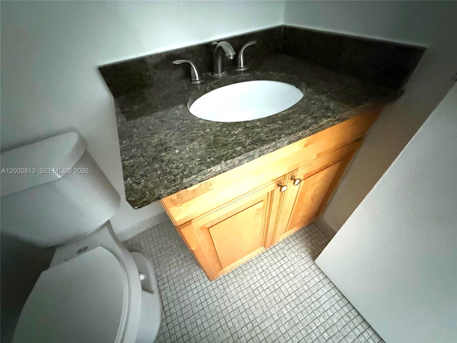 PLAZA OF AMERICAS CONDO P - Residential Lease