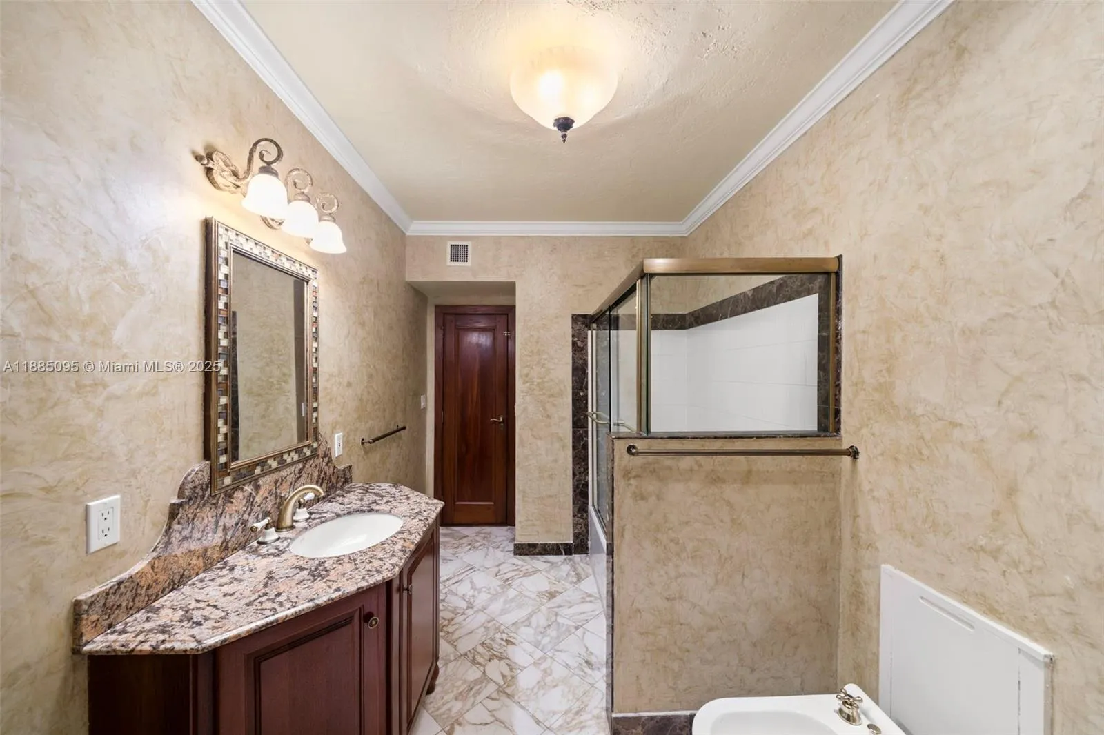 Coral Gables, Florida 33134, United States, 6 Bedrooms Bedrooms, ,8 BathroomsBathrooms,Residential,Active,217361