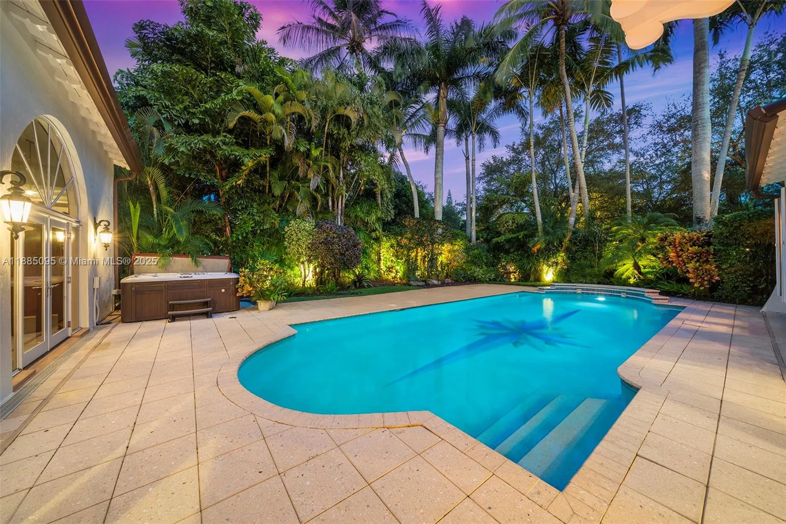 Coral Gables, Florida 33134, United States, 6 Bedrooms Bedrooms, ,8 BathroomsBathrooms,Residential,Active,217361