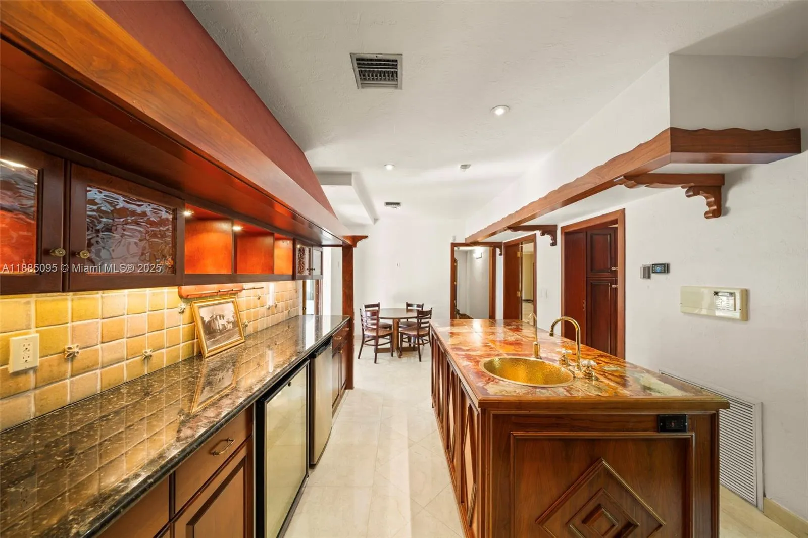 Coral Gables, Florida 33134, United States, 6 Bedrooms Bedrooms, ,8 BathroomsBathrooms,Residential,Active,217361