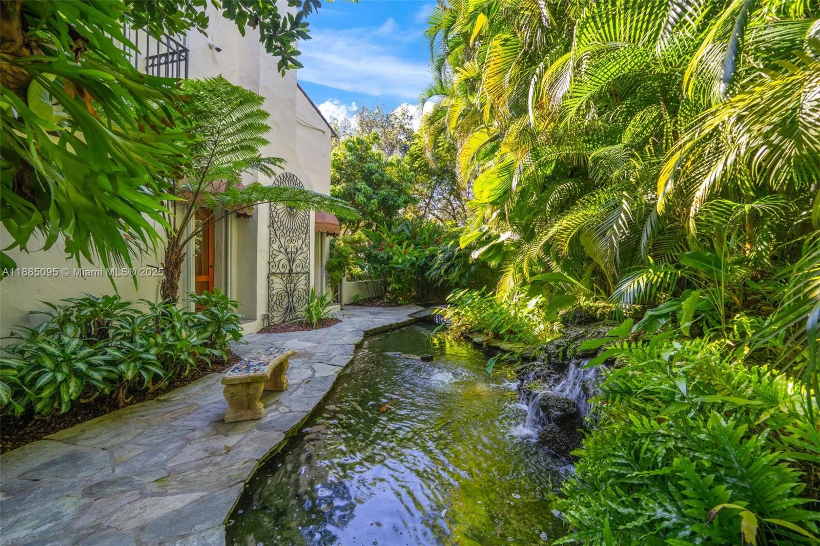 Coral Gables, Florida 33134, United States, 6 Bedrooms Bedrooms, ,8 BathroomsBathrooms,Residential,Active,217361