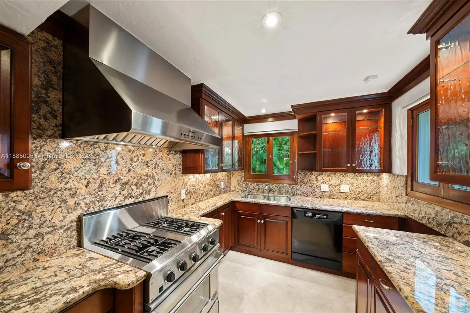 Coral Gables, Florida 33134, United States, 6 Bedrooms Bedrooms, ,8 BathroomsBathrooms,Residential,Active,217361