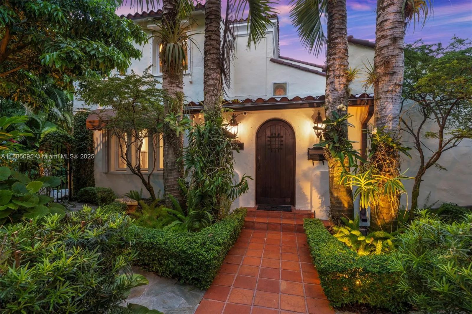 Coral Gables, Florida 33134, United States, 6 Bedrooms Bedrooms, ,8 BathroomsBathrooms,Residential,Active,217361