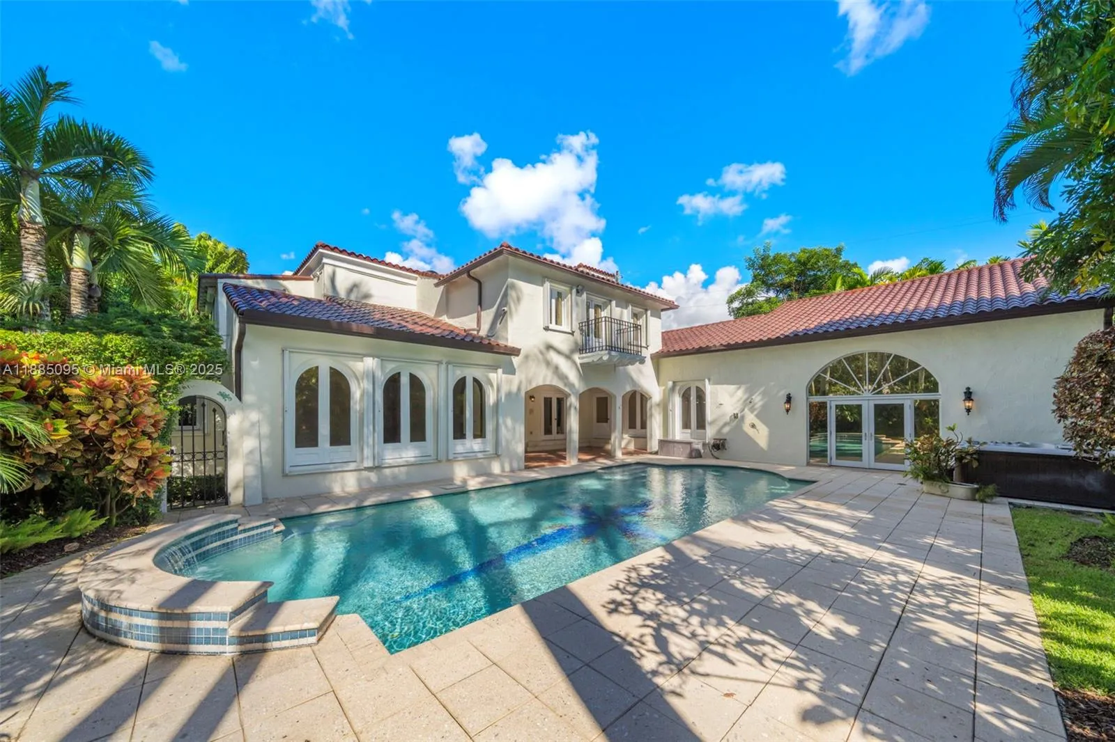 Coral Gables, Florida 33134, United States, 6 Bedrooms Bedrooms, ,8 BathroomsBathrooms,Residential,Active,217361