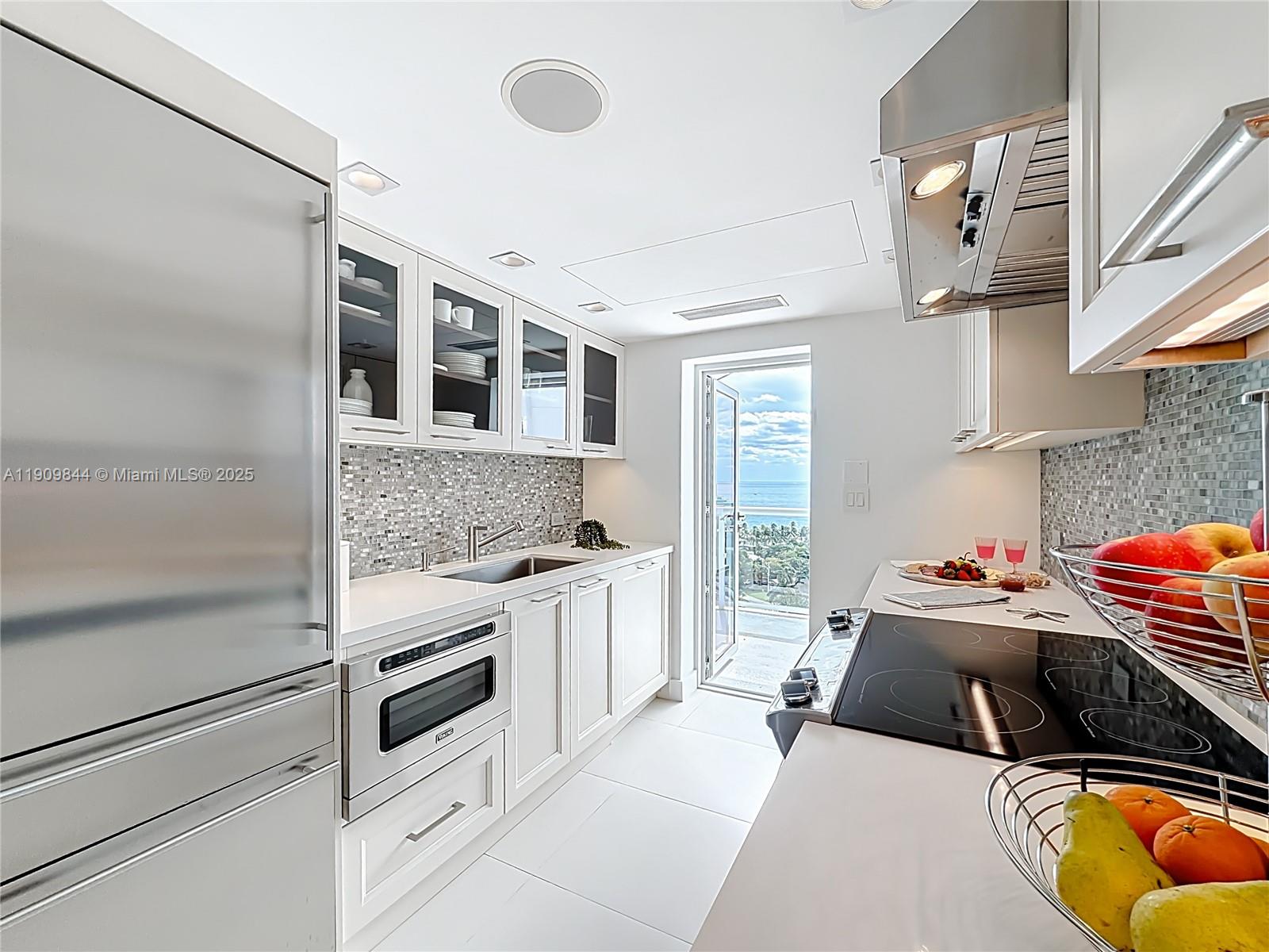 EMBASSY TOWER II INC COND - Residential Lease