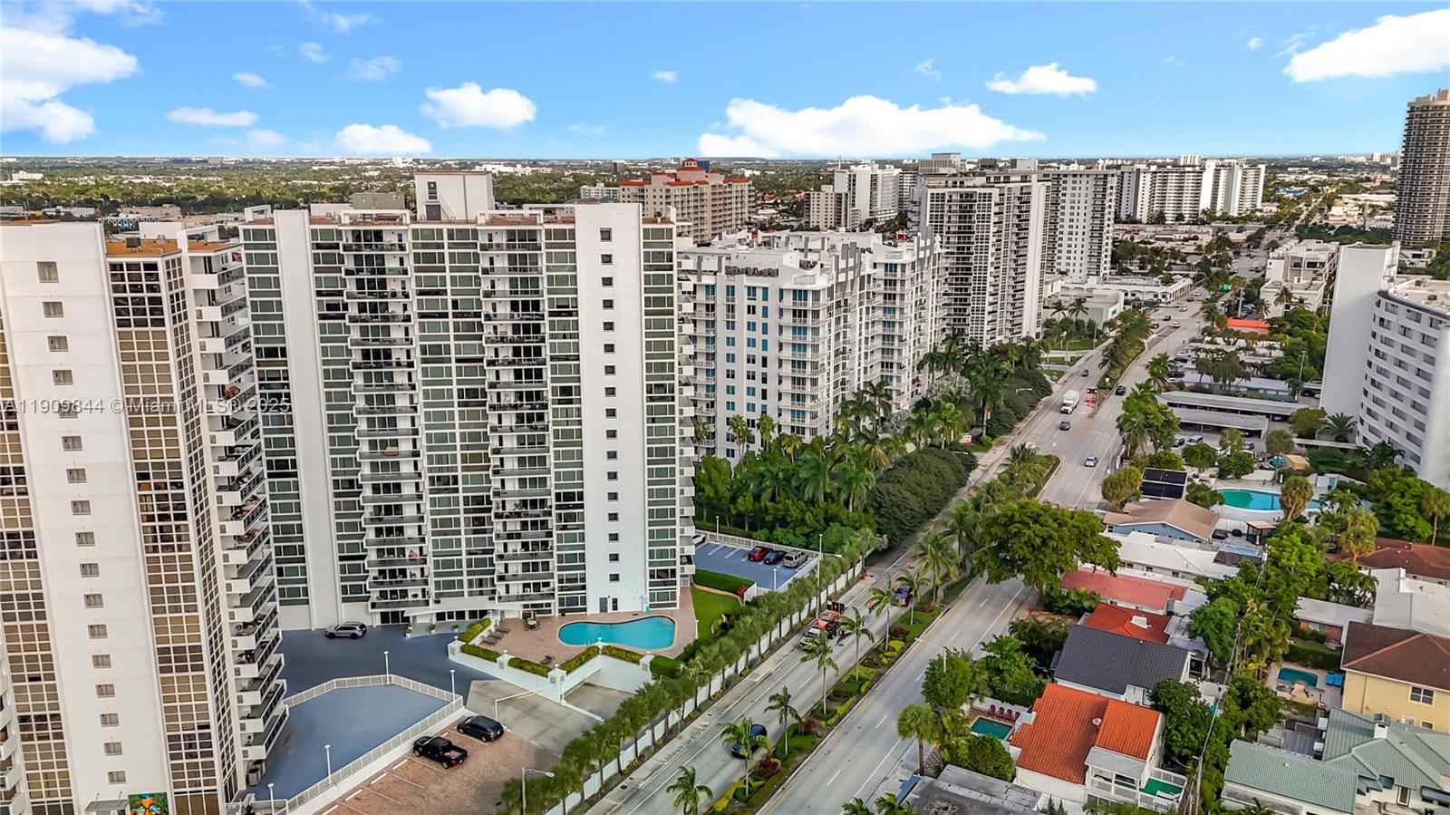 EMBASSY TOWER II INC COND - Residential Lease