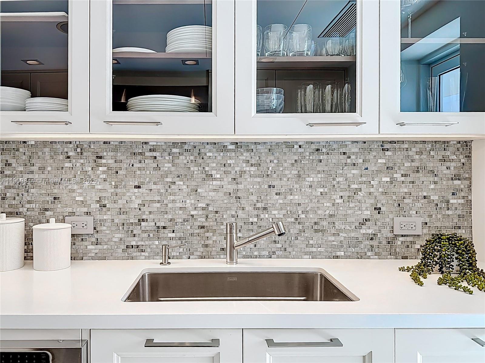 EMBASSY TOWER II INC COND - Residential Lease