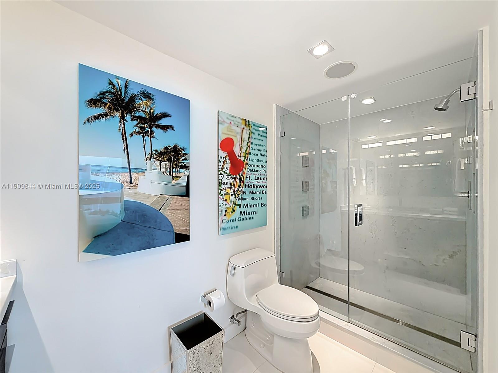 EMBASSY TOWER II INC COND - Residential Lease