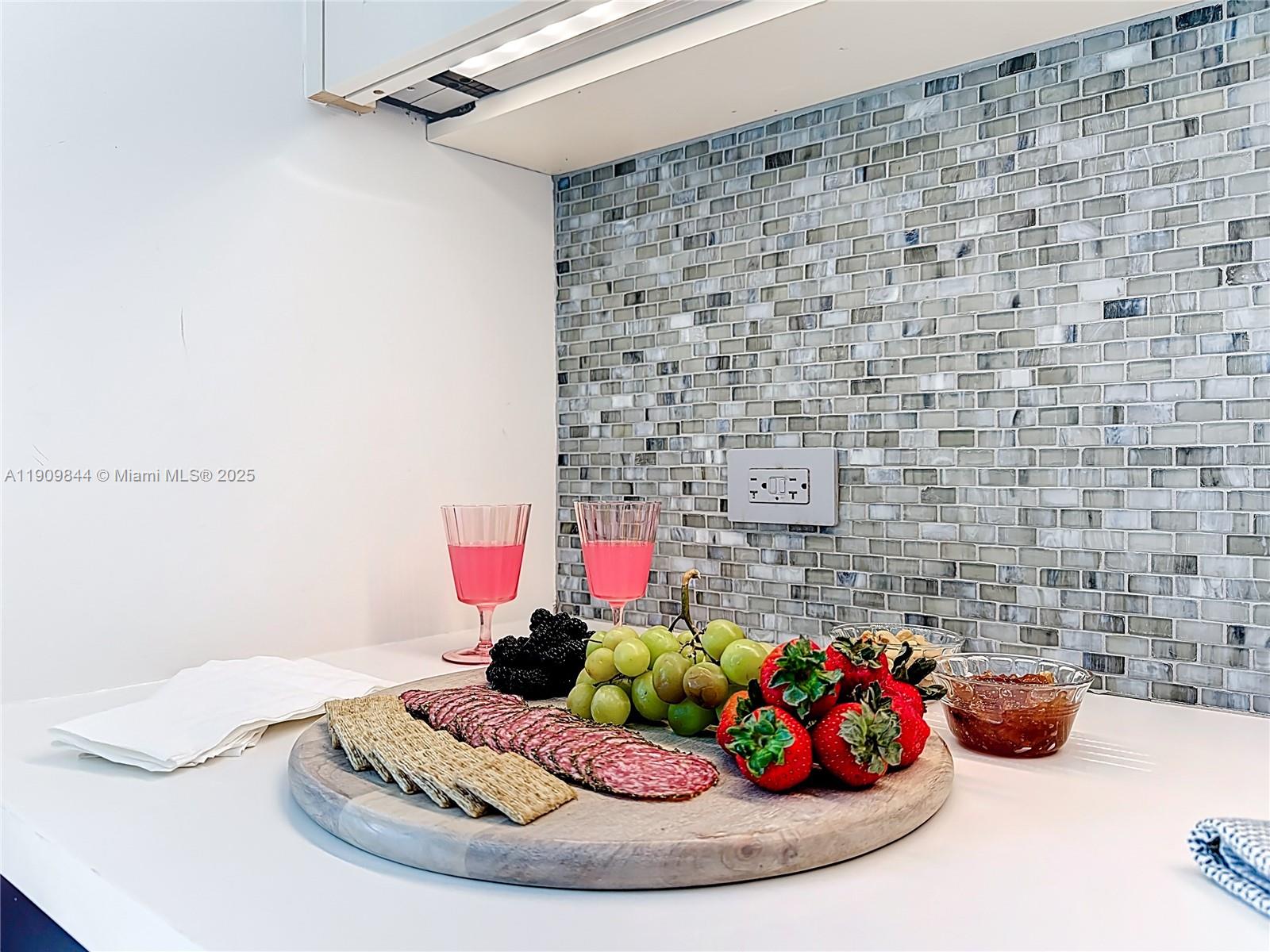 EMBASSY TOWER II INC COND - Residential Lease