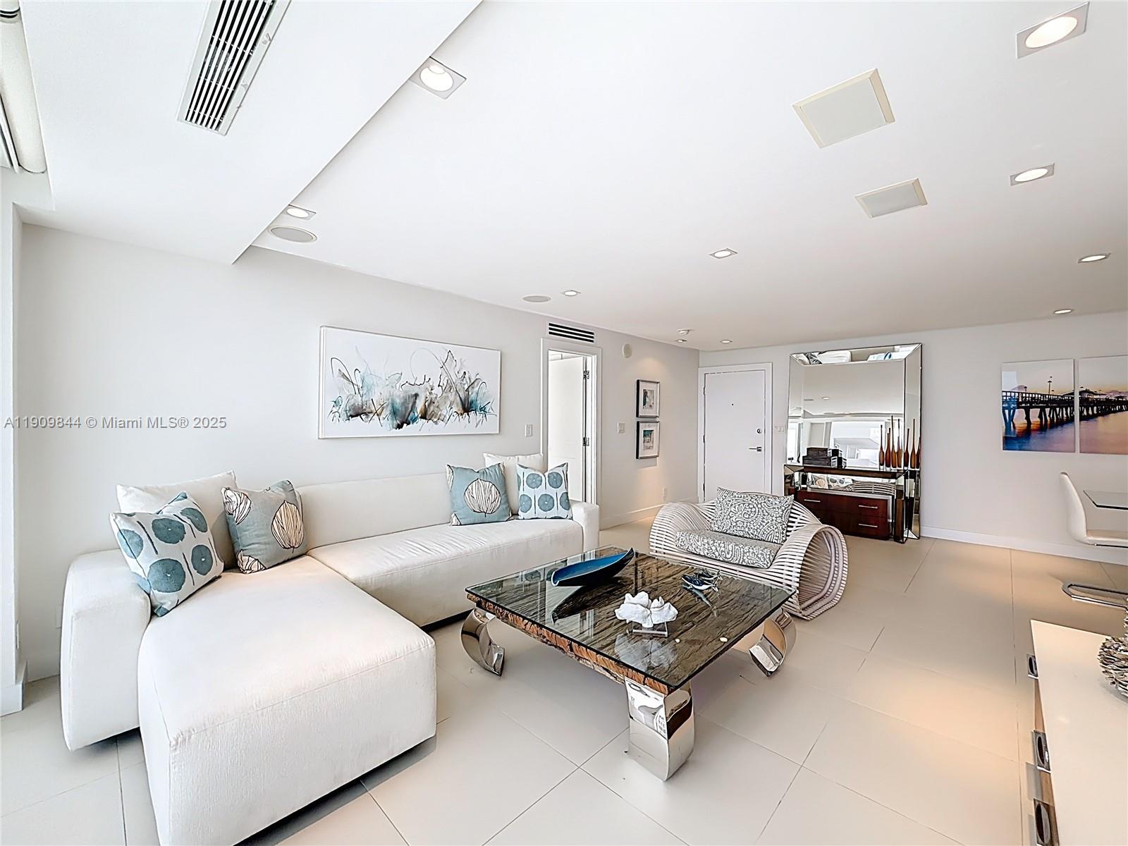 EMBASSY TOWER II INC COND - Residential Lease