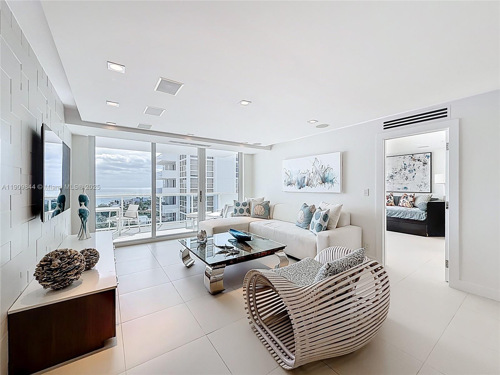 EMBASSY TOWER II INC COND - Residential Lease