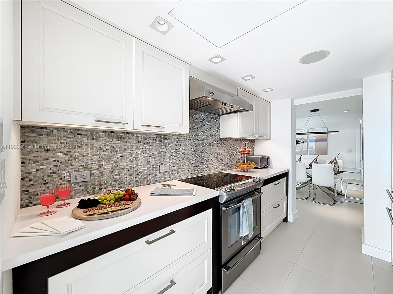 EMBASSY TOWER II INC COND - Residential Lease