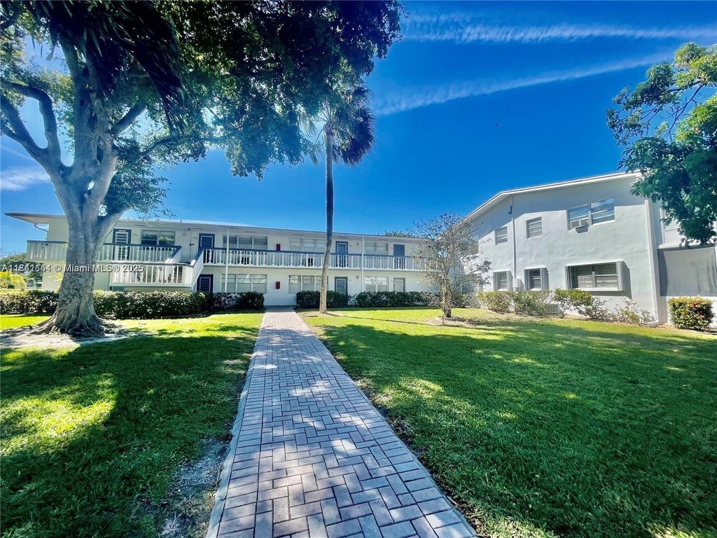 Photo of 337 Durham J #337, Deerfield Beach, FL 33442 (MLS # A11841144)