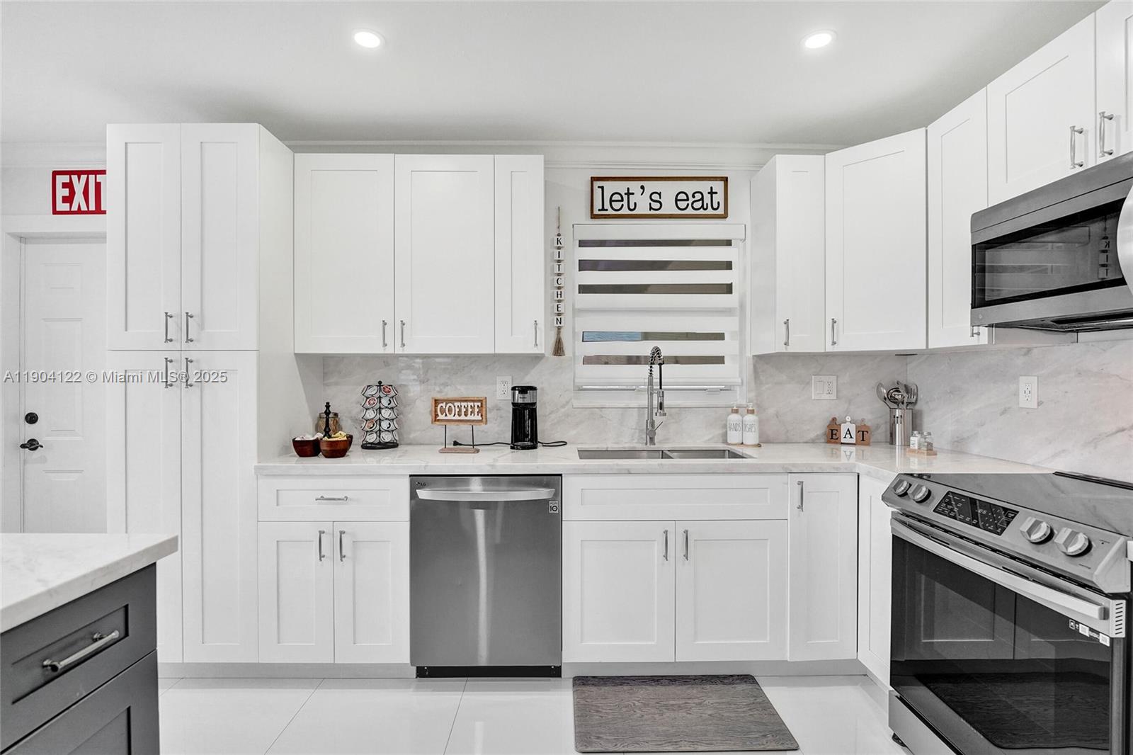 DRIFTWOOD ACRES NO 18 - Residential