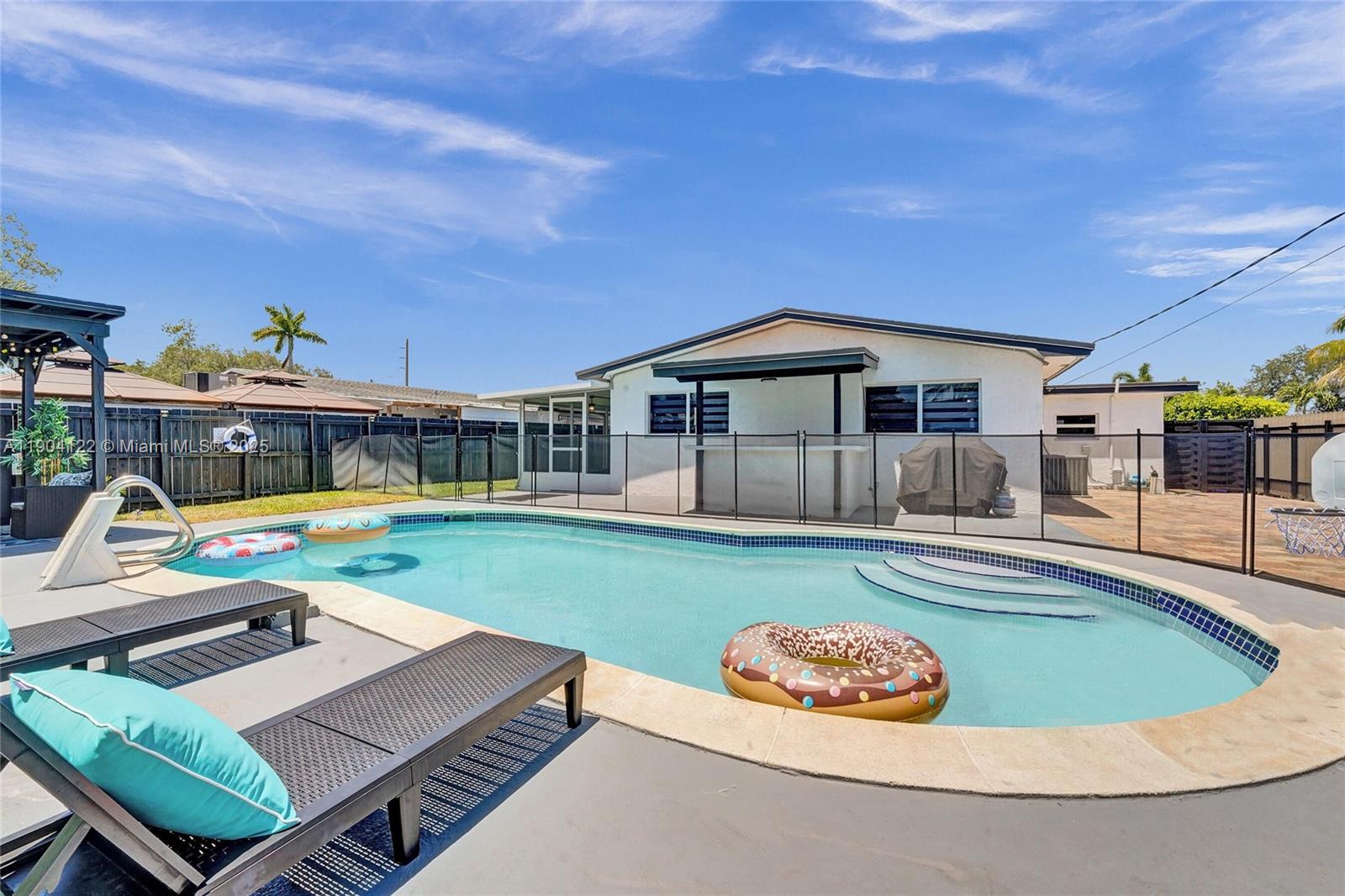 DRIFTWOOD ACRES NO 18 - Residential