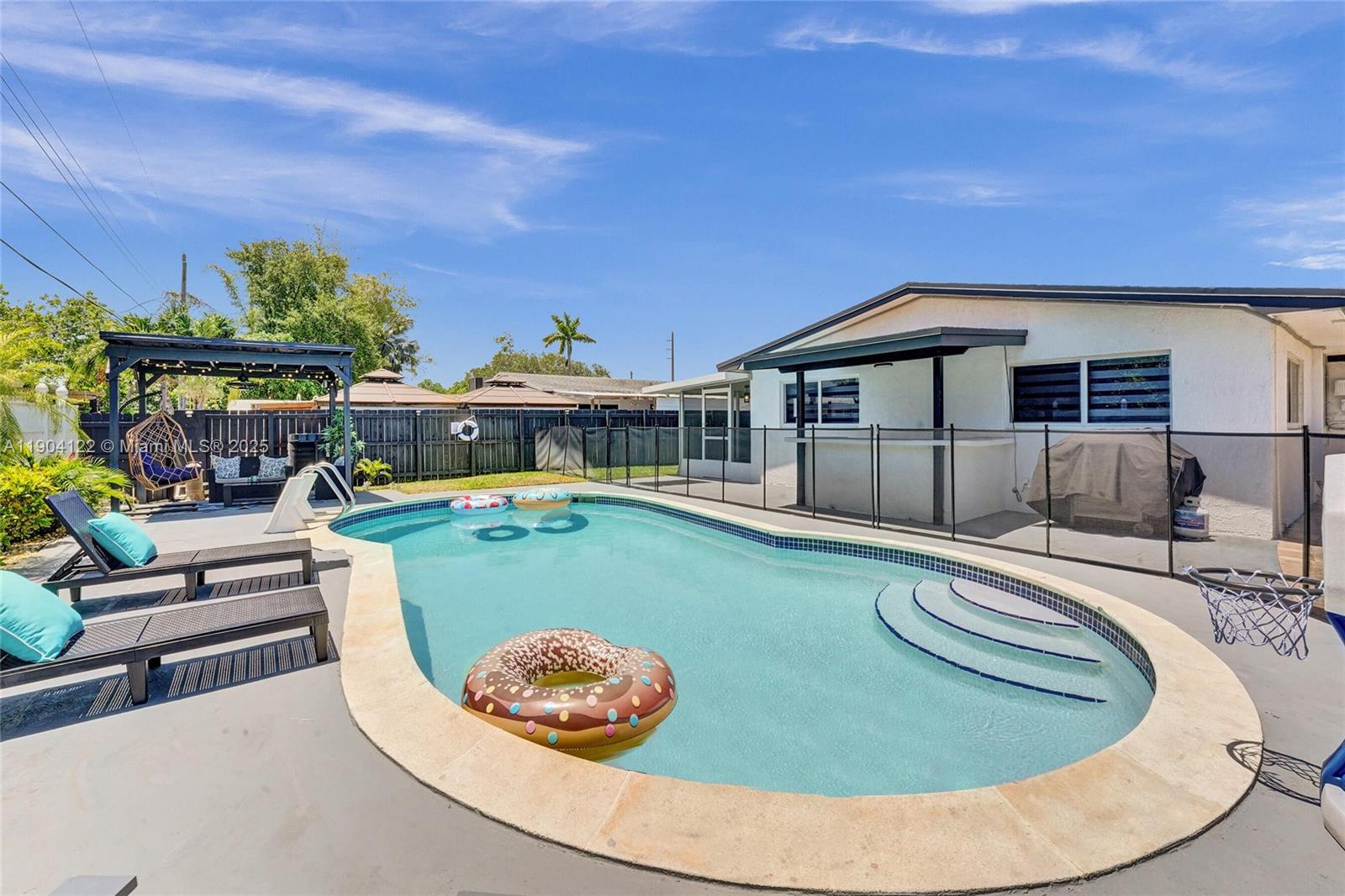 DRIFTWOOD ACRES NO 18 - Residential