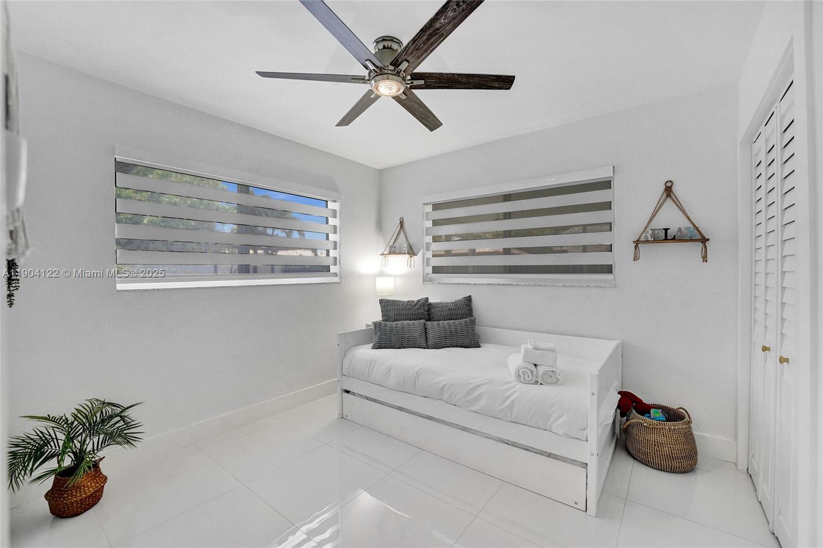 DRIFTWOOD ACRES NO 18 - Residential