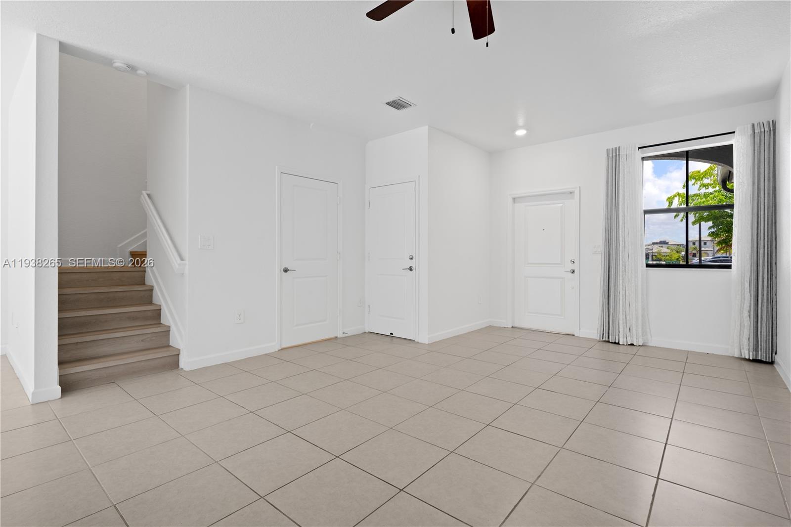 PINE ISLE - Residential