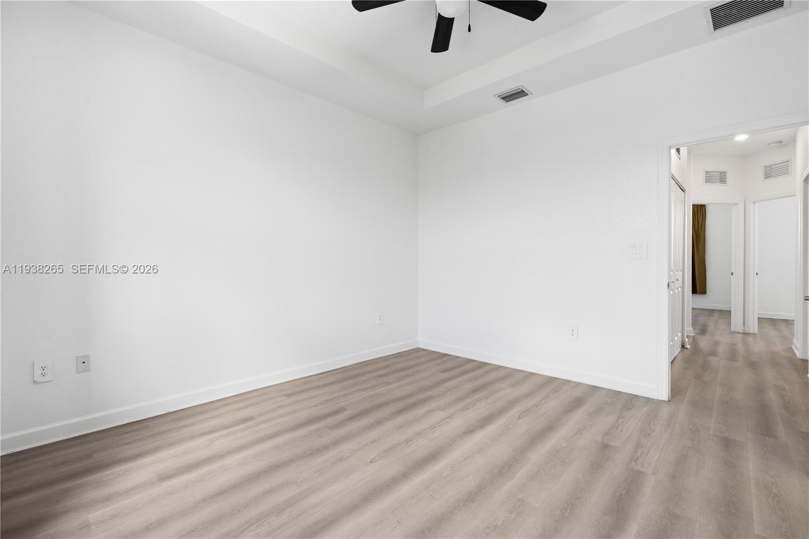 PINE ISLE - Residential