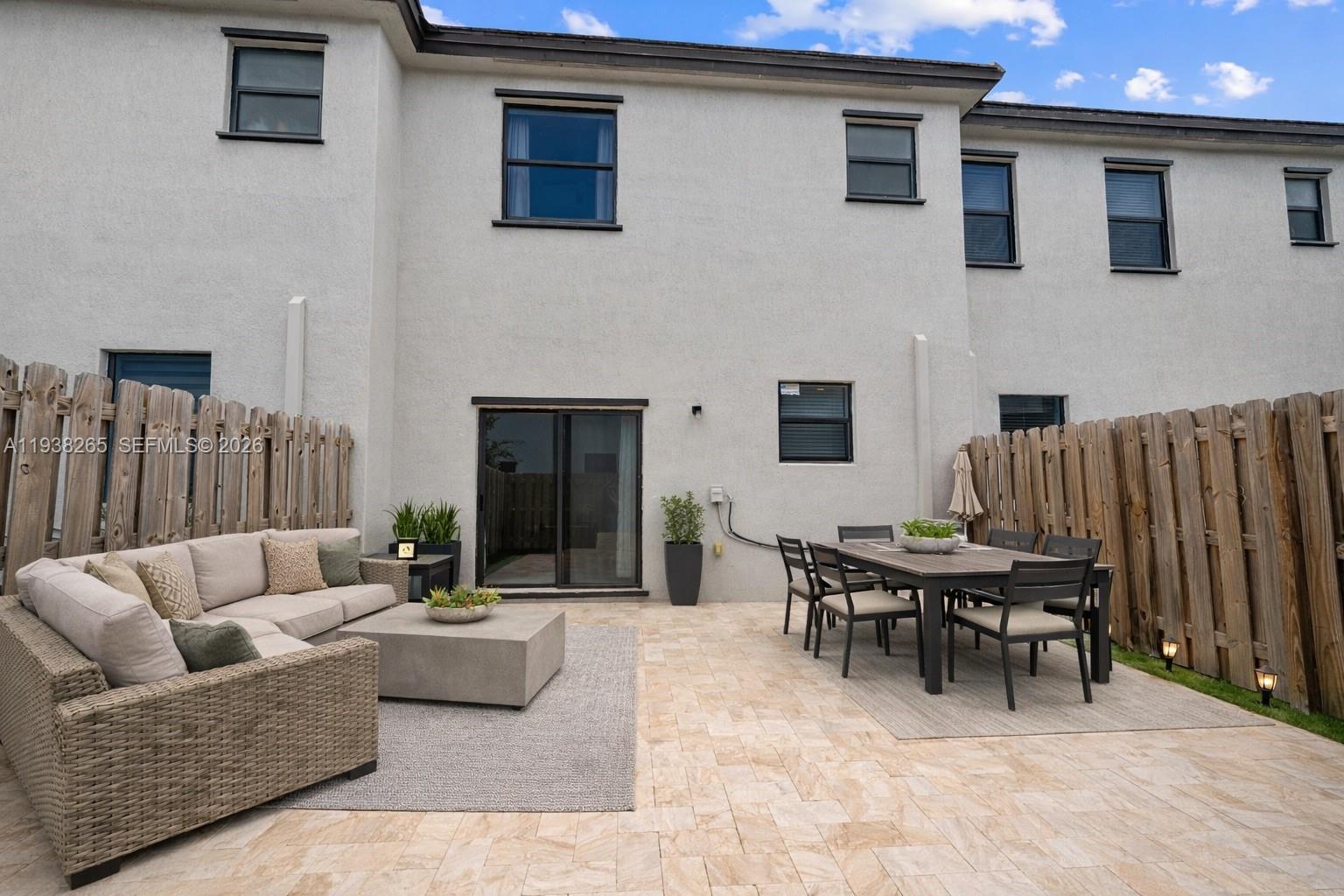 PINE ISLE - Residential