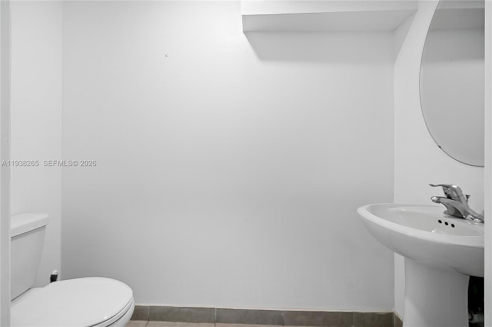 PINE ISLE - Residential