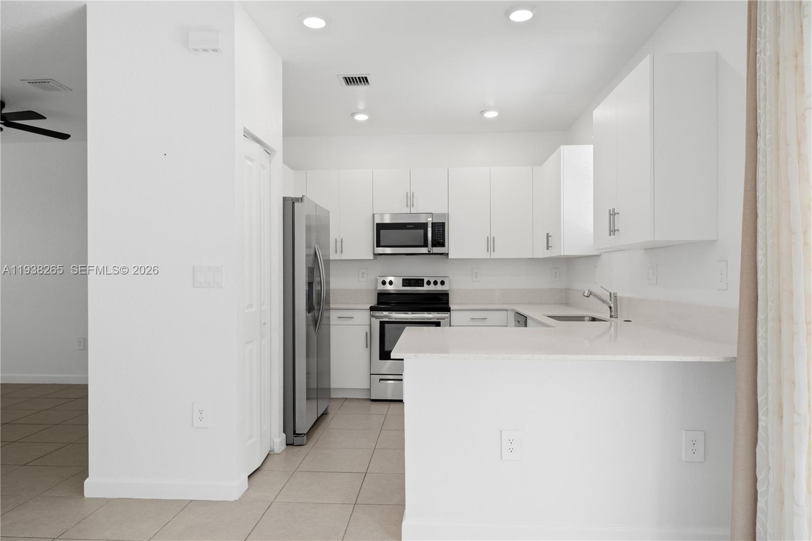 PINE ISLE - Residential